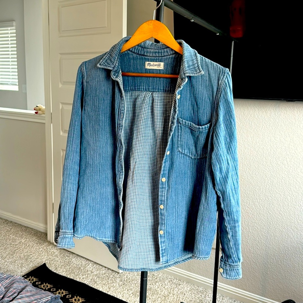 Worn in 100% cotton denim over shirt Madewell
